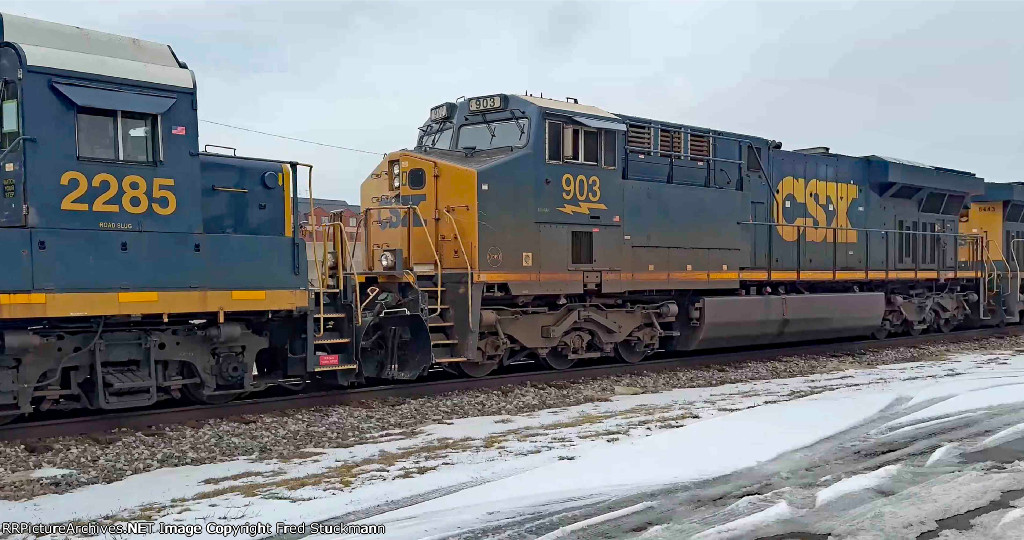 CSX 903